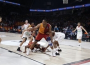 B体育体育app-拜仁输球霍芬海姆手握胜利 主场劣势再见一面，拜仁霍芬海姆比分预测