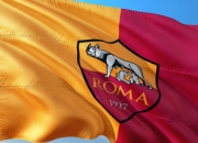 B体育体育新闻-AC米兰对战曼联，红黑对决紧张刺激