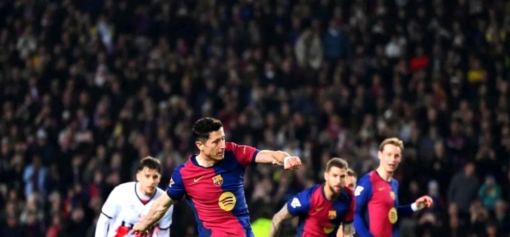 B体育体育投注-巴萨此役表现不俗，球迷呼吁支持