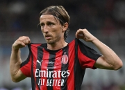 B体育体育登录-AC米兰主场不敌对手，遭遇三连败的简单介绍