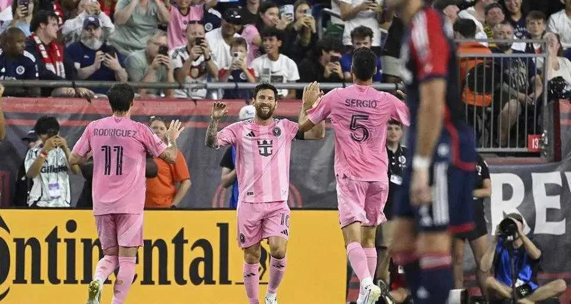 梅西梅开二度，助巴塞罗那赢得比赛