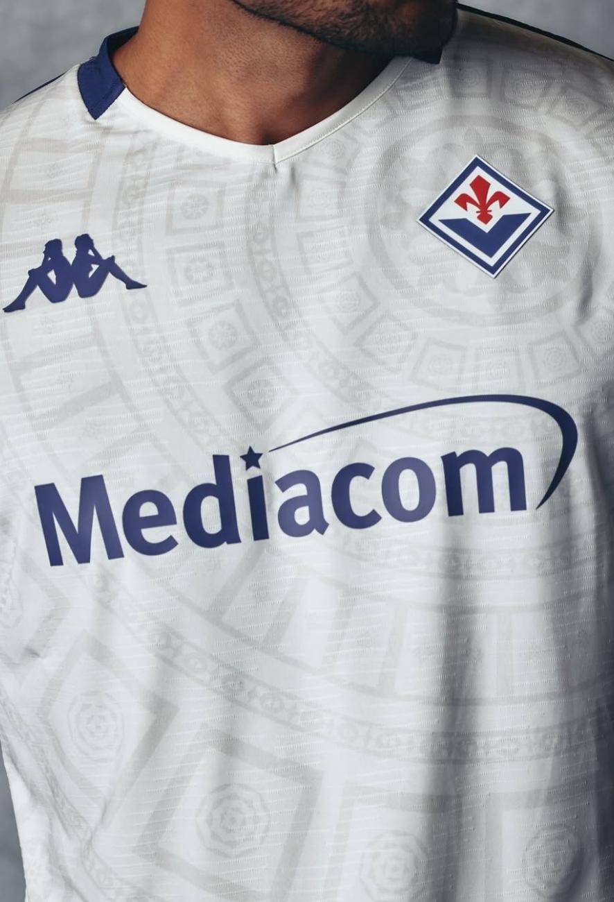 佛罗伦萨客场遭遇困境,败北收场 佛罗伦萨客场遭遇困境,败北收场