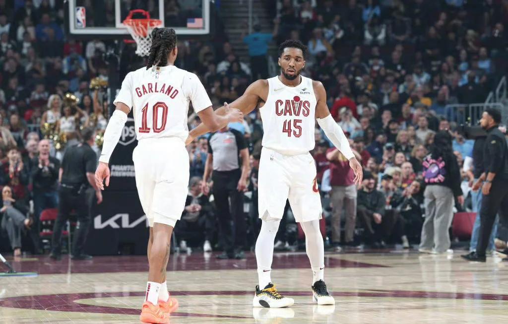 独行侠火力全开，骑士遭遇惨败