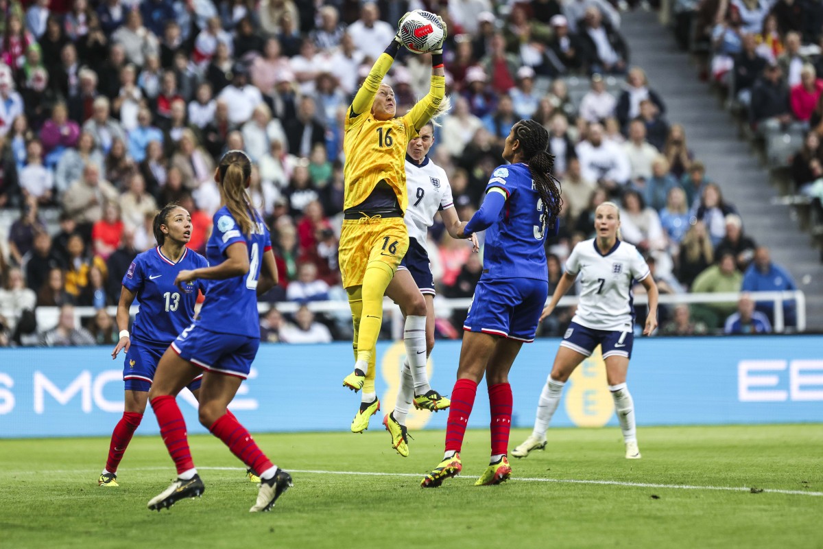 关于欧洲杯赛场上的精彩瞬间,留下永恒记忆的信息 关于欧洲杯赛场上的精彩瞬间,留下永恒记忆的信息