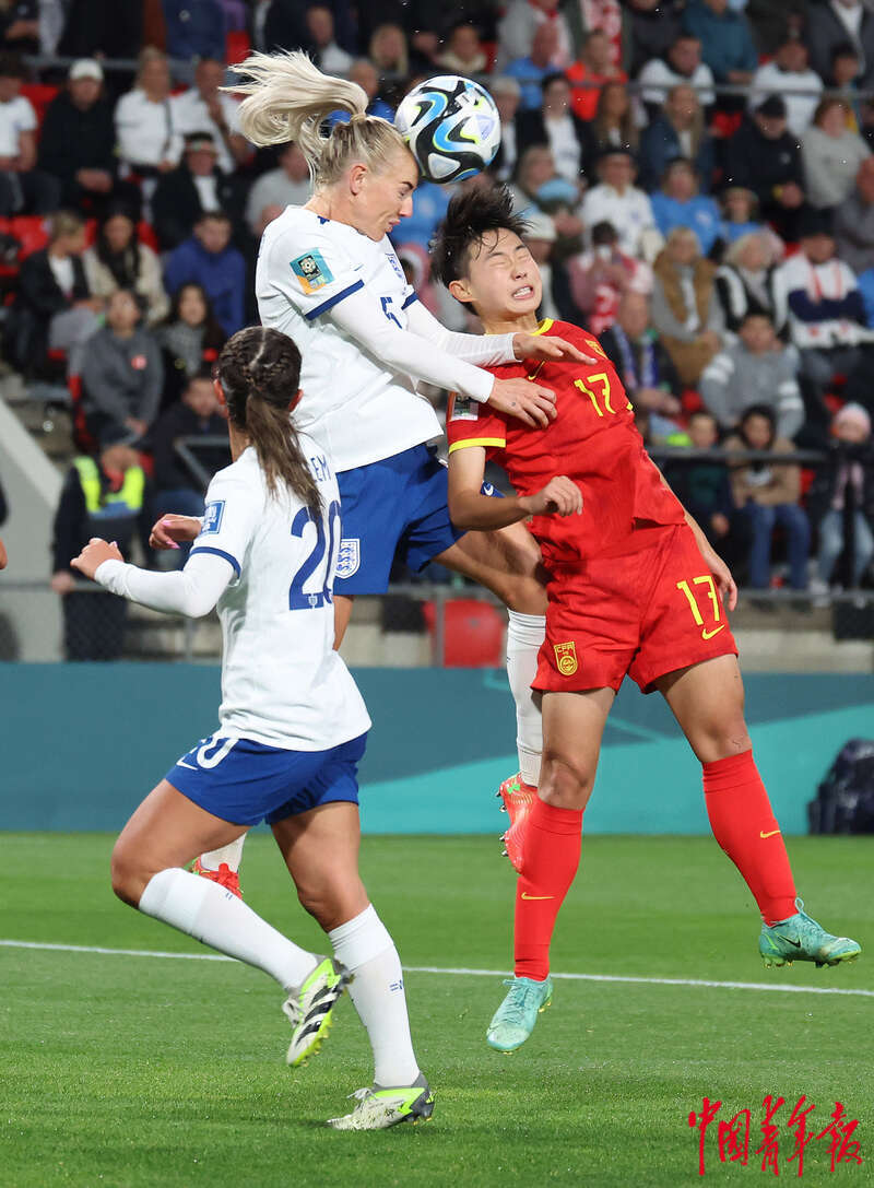 中国女足在比赛中势不可挡，震撼对手