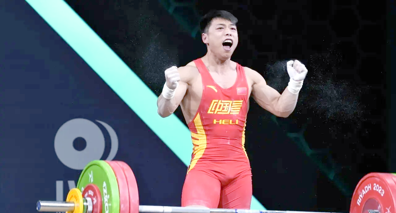 关于火焰燃烧胜利,举重选手铸就辉煌的信息 关于火焰燃烧胜利,举重选手铸就辉煌的信息