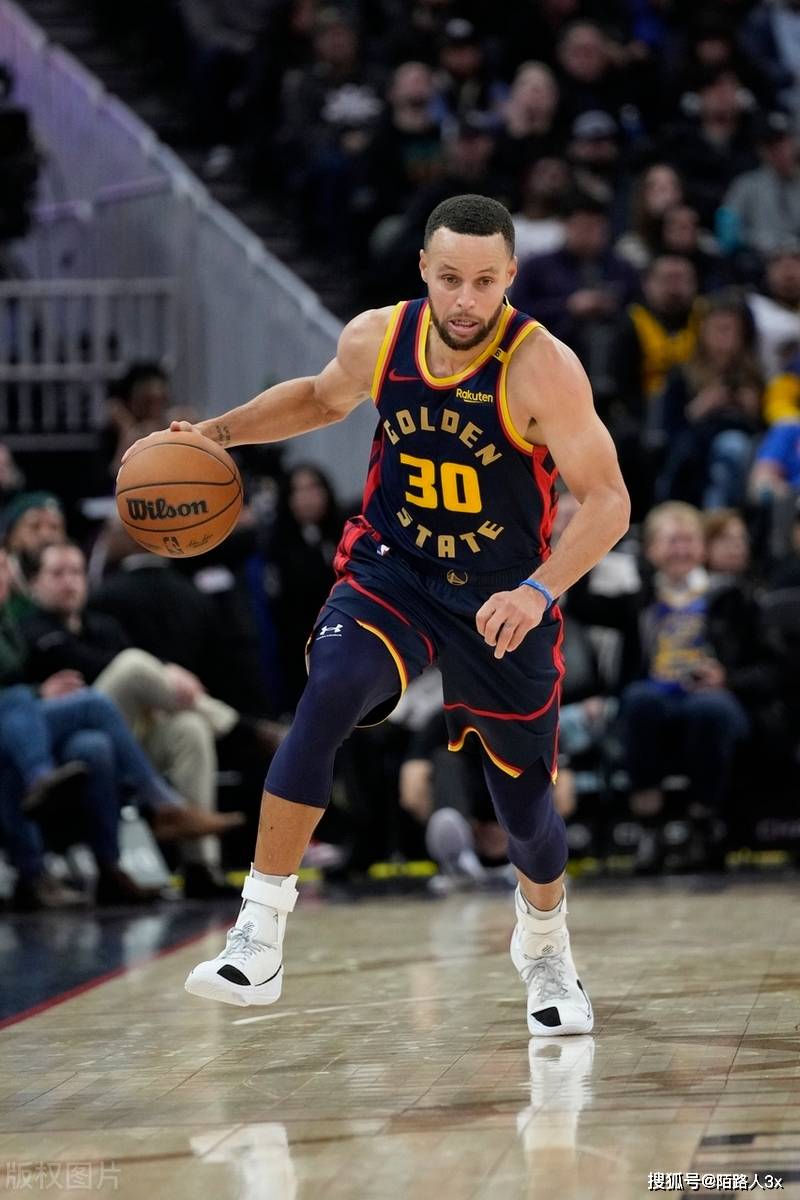 勇士力克老鹰，库里砍下30分送老鹰四连败