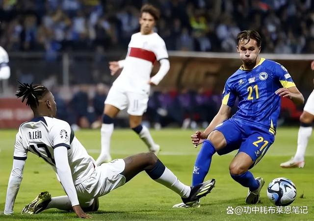 欧国联赛争夺激烈,球员展现技巧 欧国联赛争夺激烈,球员展现技巧