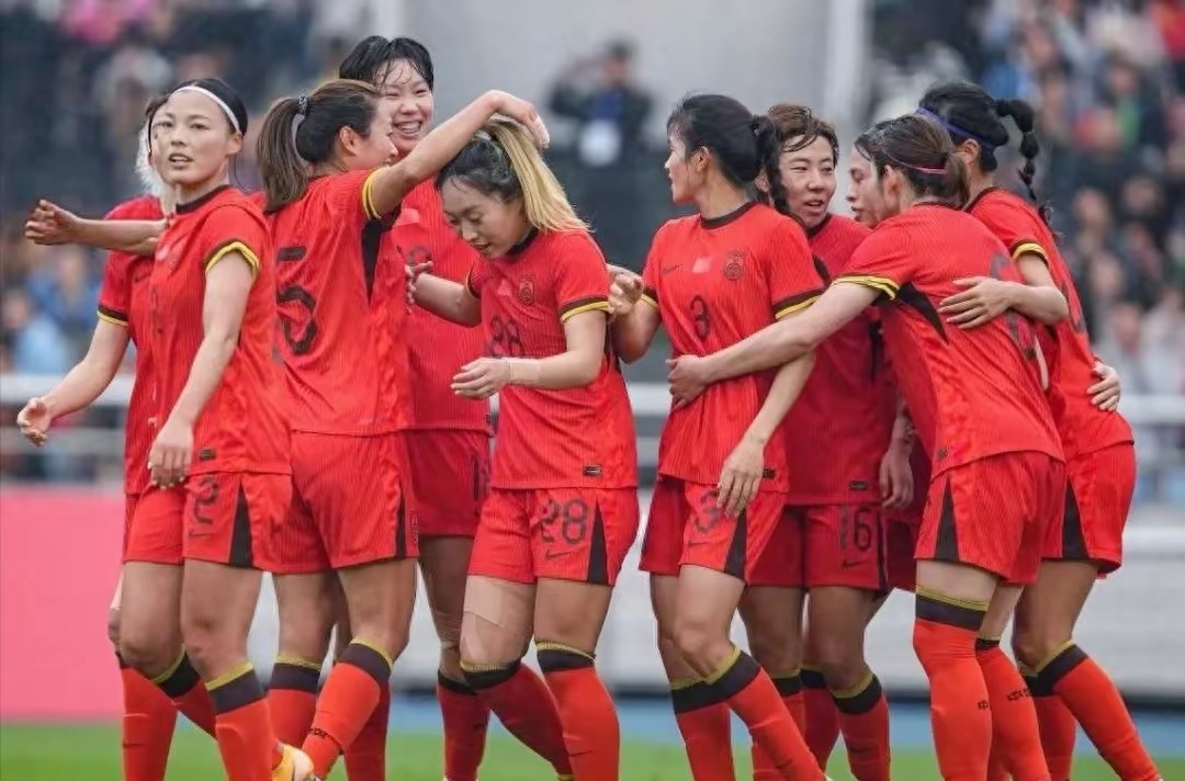 国家女子足球队顺利晋级八强赛 国家女子足球队顺利晋级八强赛