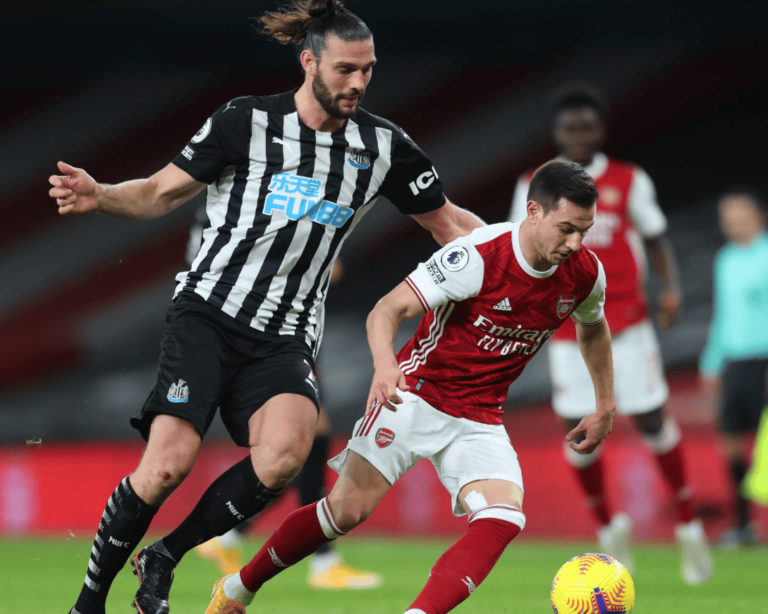 包含利兹联客场逆转击败哈德斯菲尔德,英超前四希望再现的词条 包含利兹联客场逆转击败哈德斯菲尔德,英超前四希望再现的词条